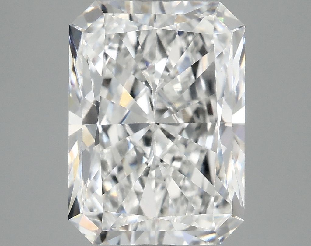 4.19 ct. radiant Lab Grown Diamond front image