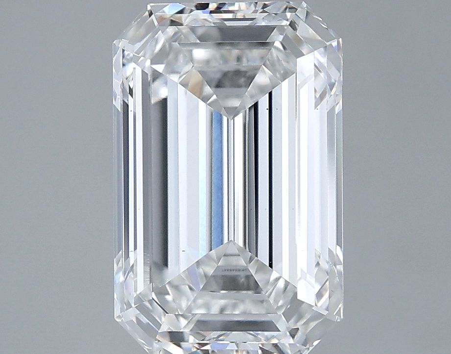 3.50 ct. emerald Lab Grown Diamond front image