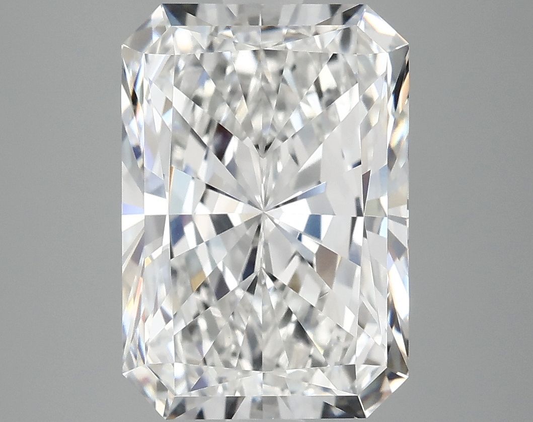 5.00 ct. radiant Lab Grown Diamond front image