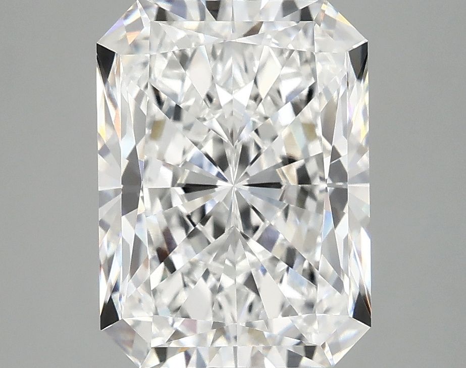 3.90 ct. radiant Lab Grown Diamond front image