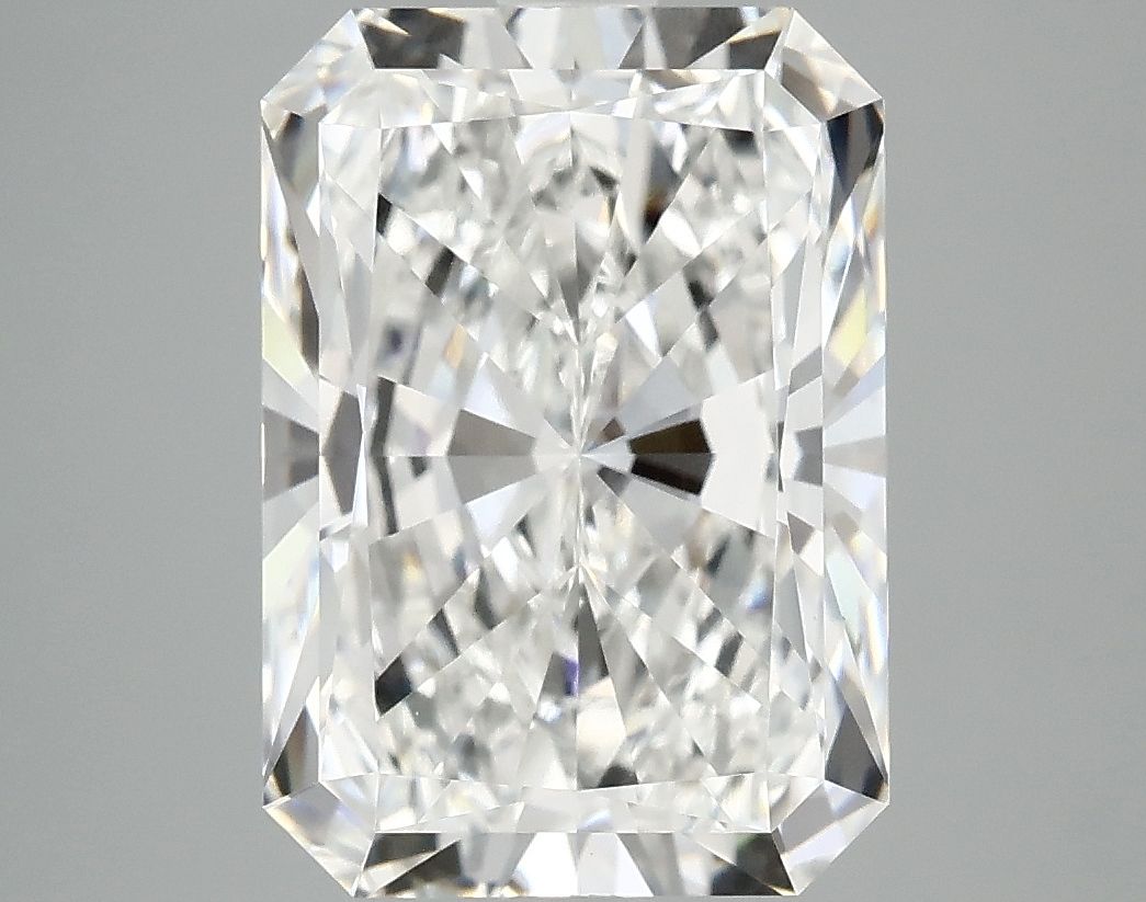 4.87 ct. radiant Lab Grown Diamond front image
