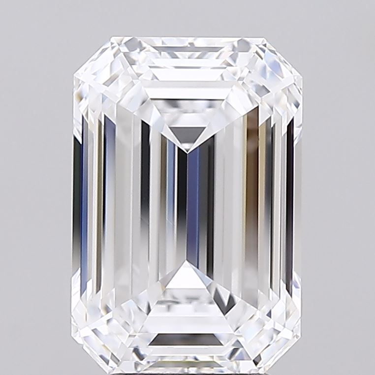 4.33 ct. emerald Lab Grown Diamond front image