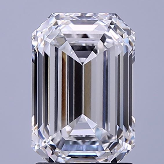 2.22 ct. emerald Lab Grown Diamond front image