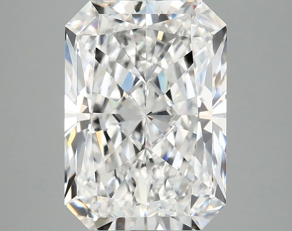 5.08 ct. radiant Lab Grown Diamond front image