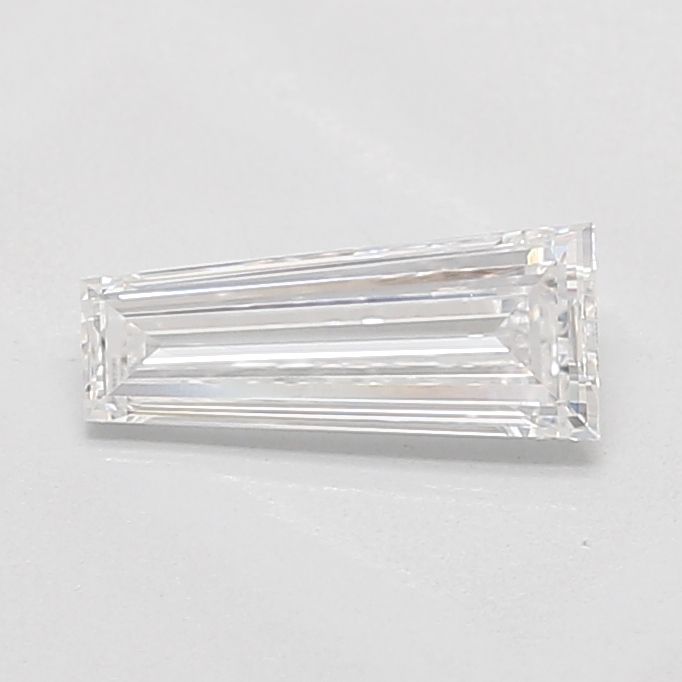 0.35 ct lab-grown Tapered baguette Diamond