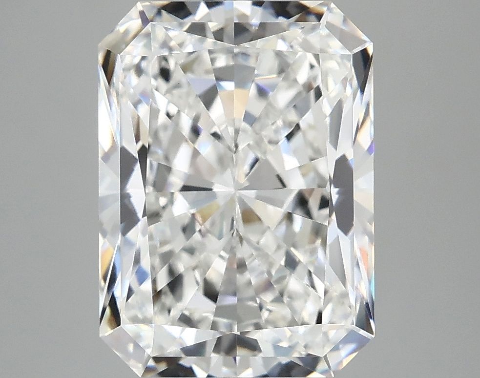 4.72 ct. radiant Lab Grown Diamond front image