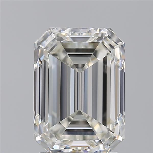 3.20 ct Emerald diamond