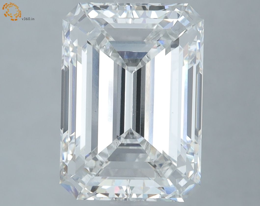 4.35 ct. emerald Lab Grown Diamond front image