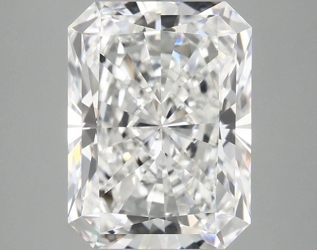 4.88 ct. radiant Lab Grown Diamond front image
