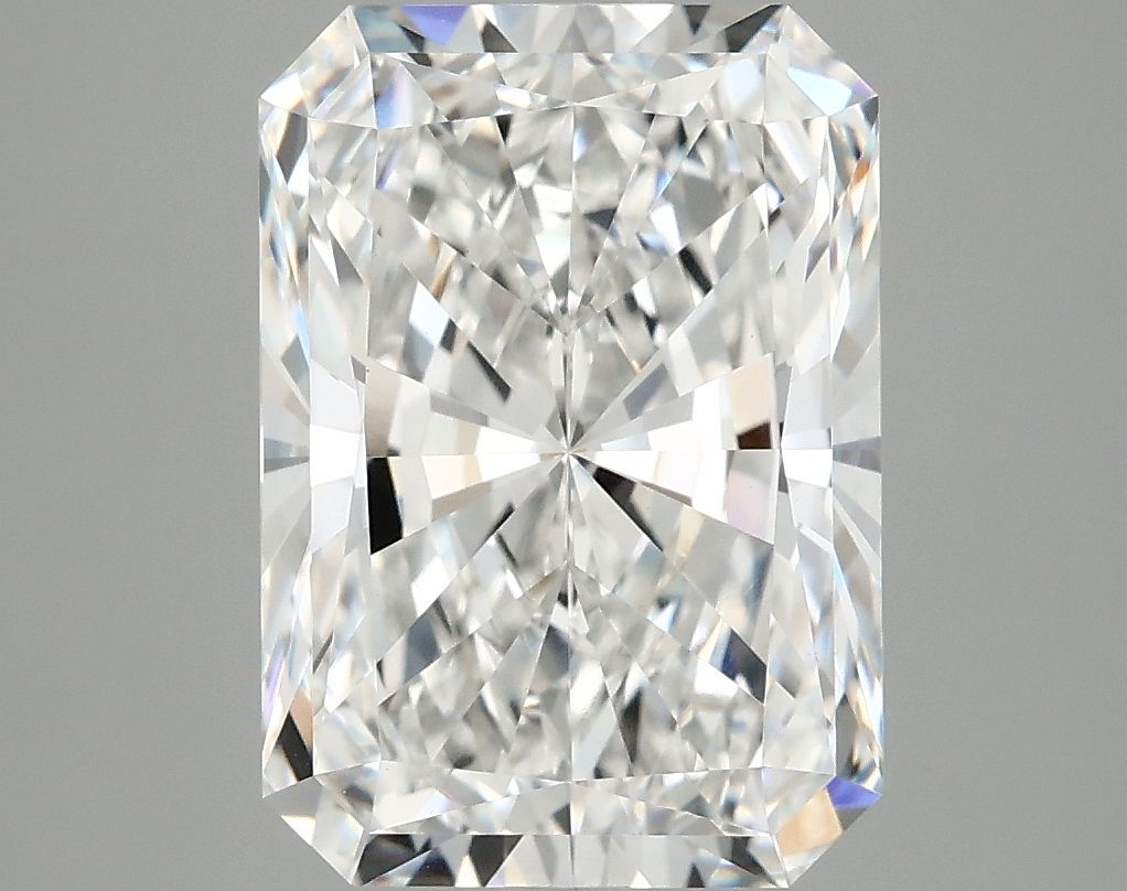 4.97 ct. radiant Lab Grown Diamond front image
