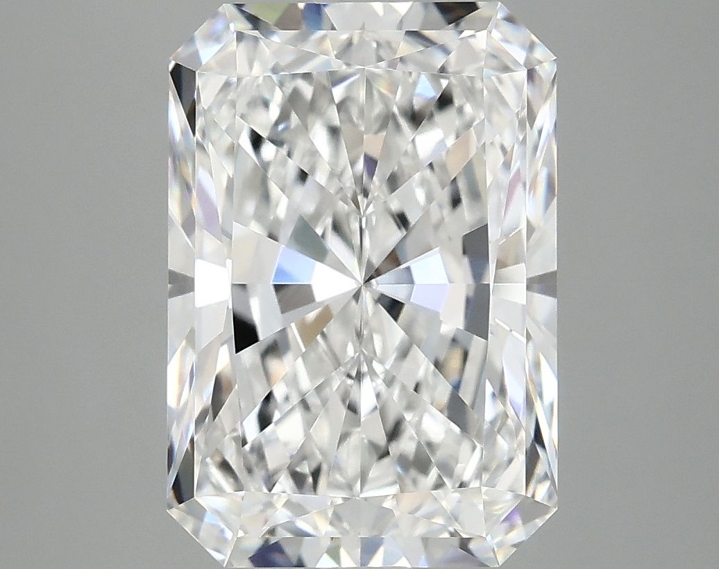 4.17 ct. radiant Lab Grown Diamond front image