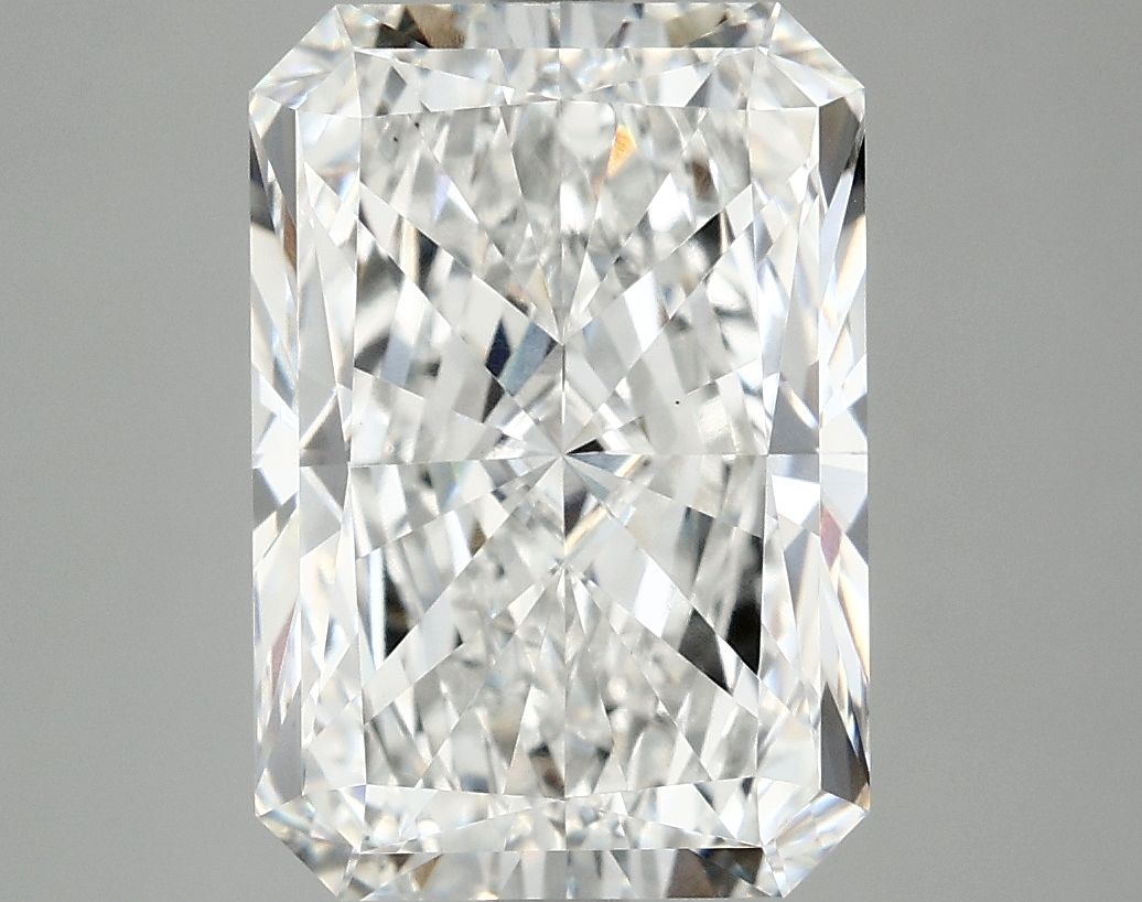 4.82 ct. radiant Lab Grown Diamond front image
