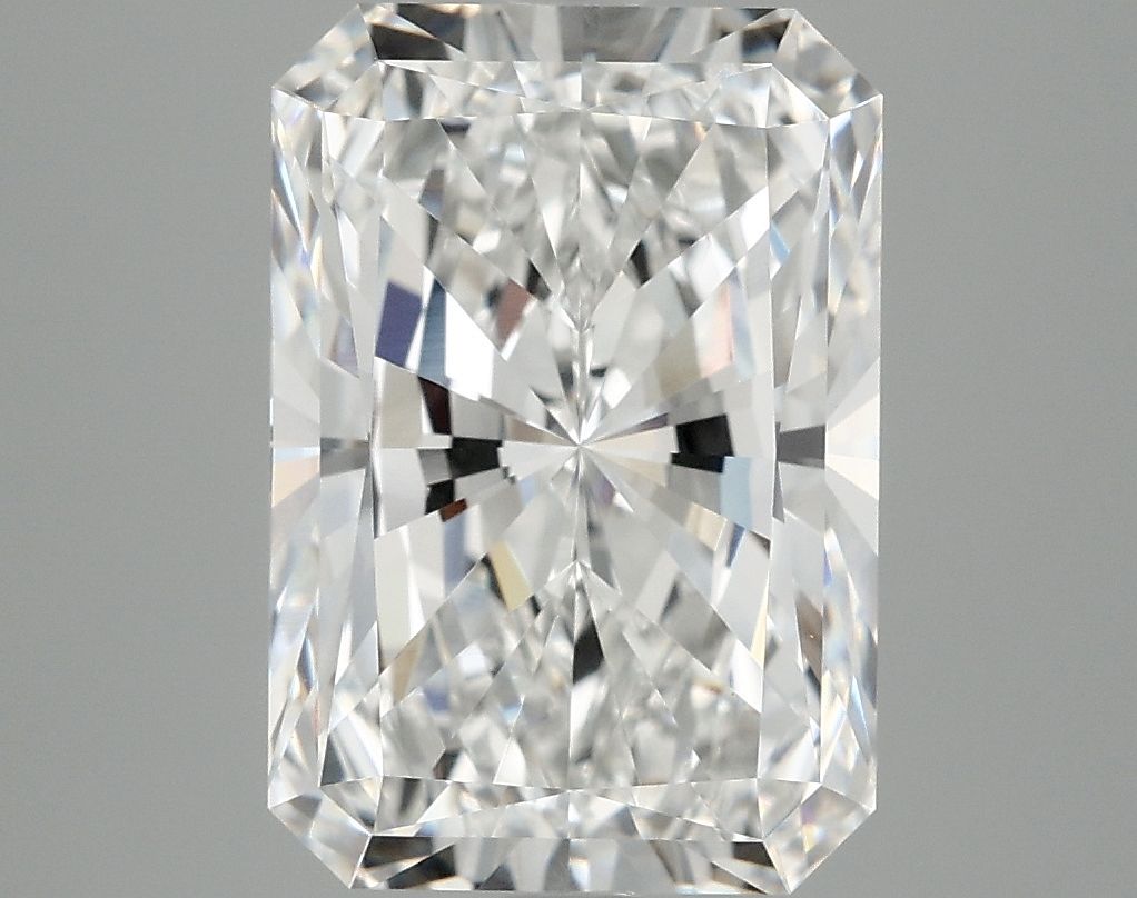 4.81 ct. radiant Lab Grown Diamond front image