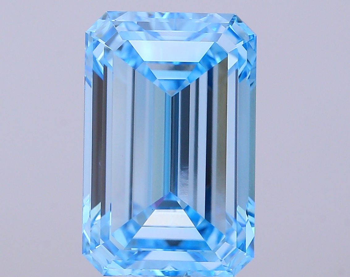 7.08 ct. emerald Lab Grown Diamond front image