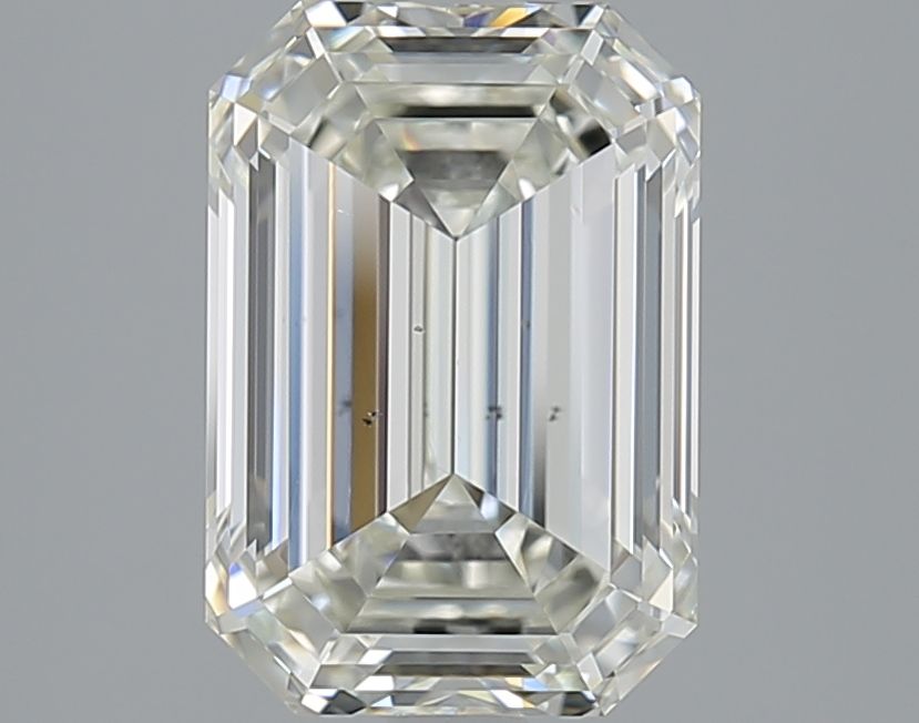 3.04 ct Emerald diamond