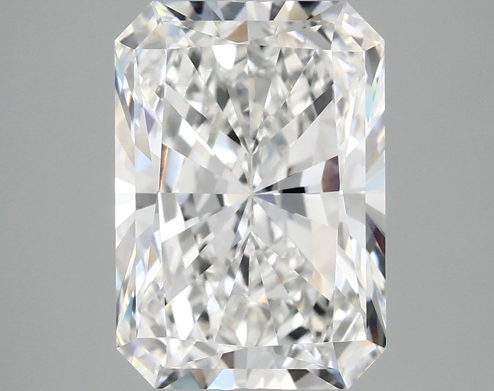 3.93 ct. radiant Lab Grown Diamond front image