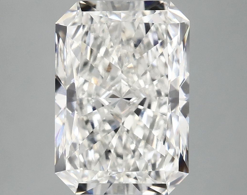 4.87 ct. radiant Lab Grown Diamond front image