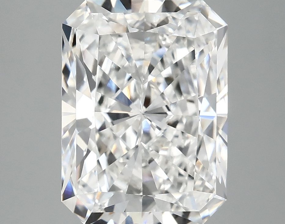 4.04 ct. radiant Lab Grown Diamond front image