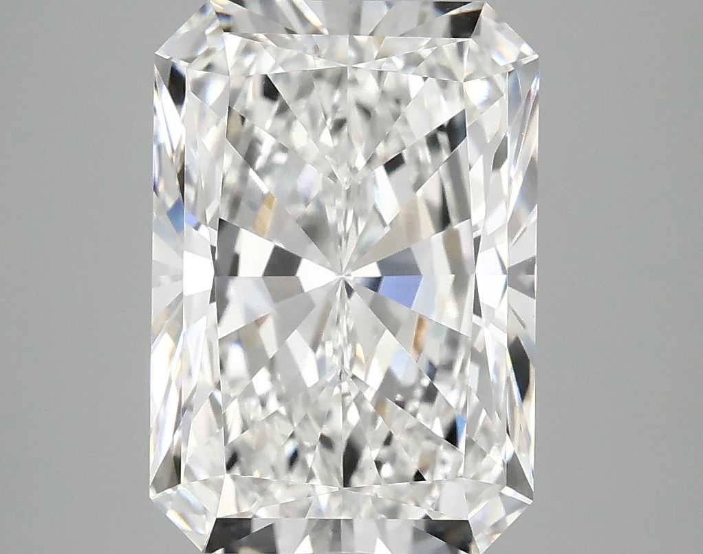 4.99 ct. radiant Lab Grown Diamond front image