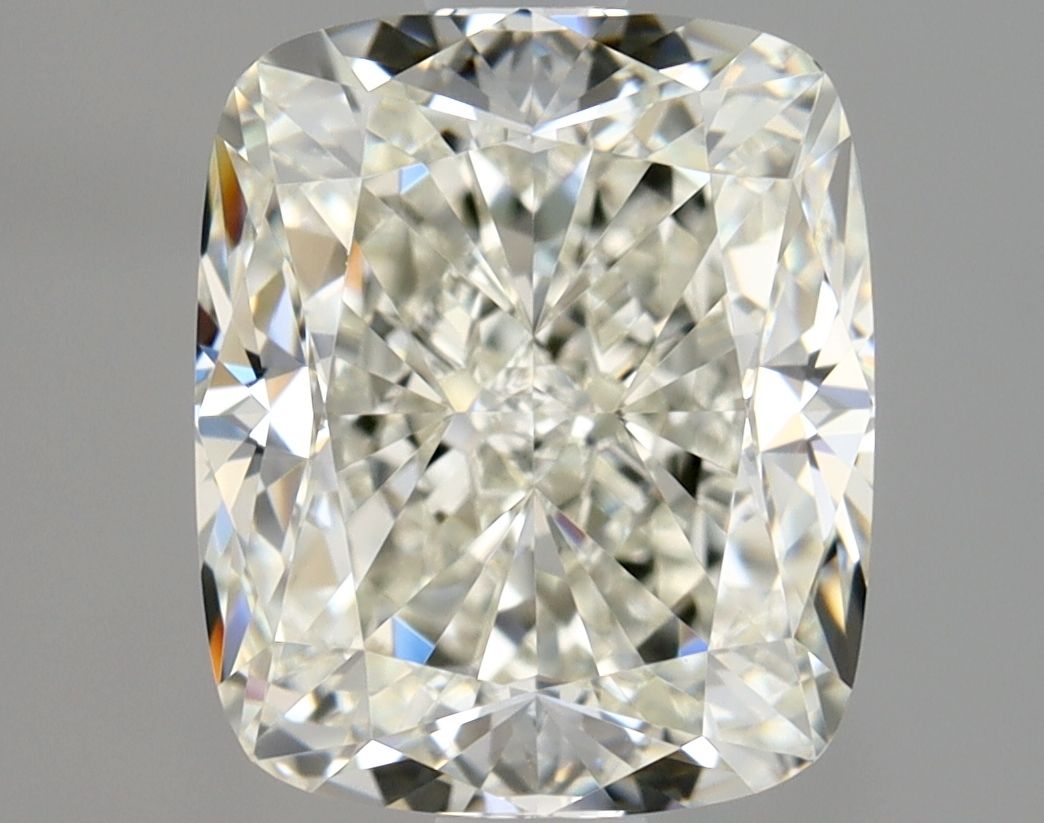 2.01 ct Cushion Brilliant diamond