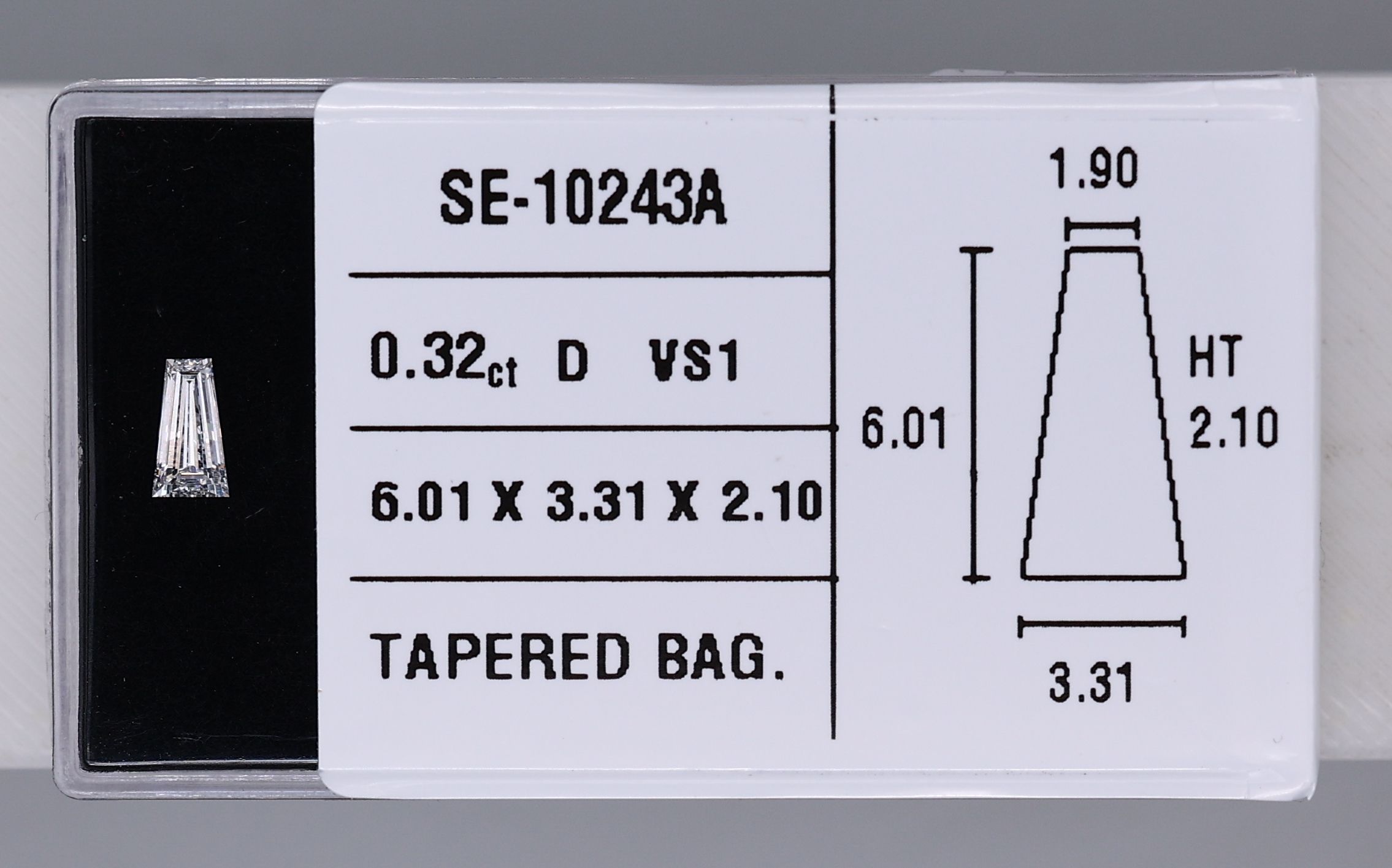 0.32 Carat Tapered baguette Diamond D VS1