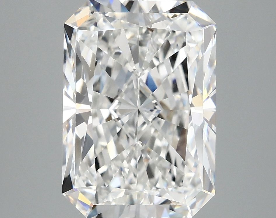 4.05 ct. radiant Lab Grown Diamond front image