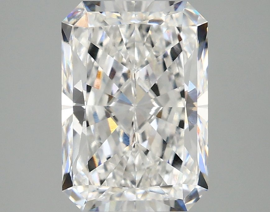 3.09 ct. radiant Lab Grown Diamond front image