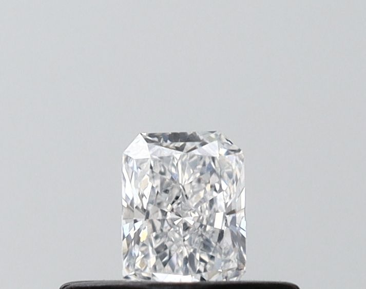 0.21ct Radiant diamond