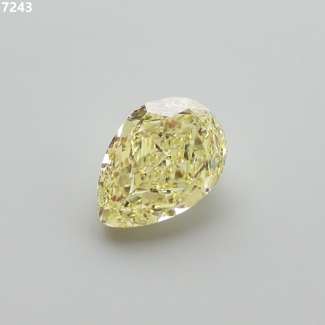 3.01 ct Pear diamond