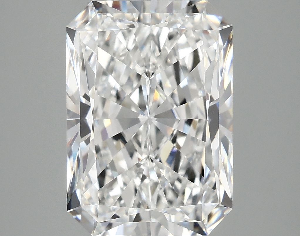 4.19 ct. radiant Lab Grown Diamond front image