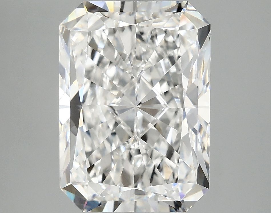 4.05 ct. radiant Lab Grown Diamond front image