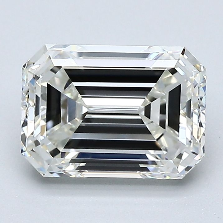 2.01 ct Emerald diamond