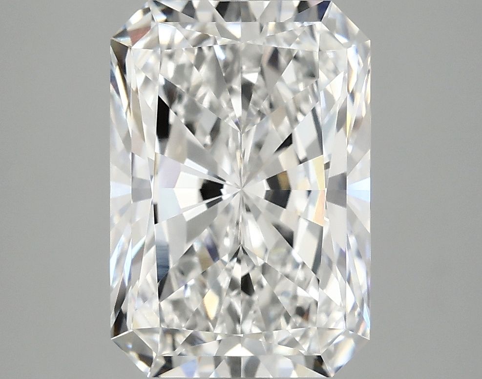 4.19 ct. radiant Lab Grown Diamond front image
