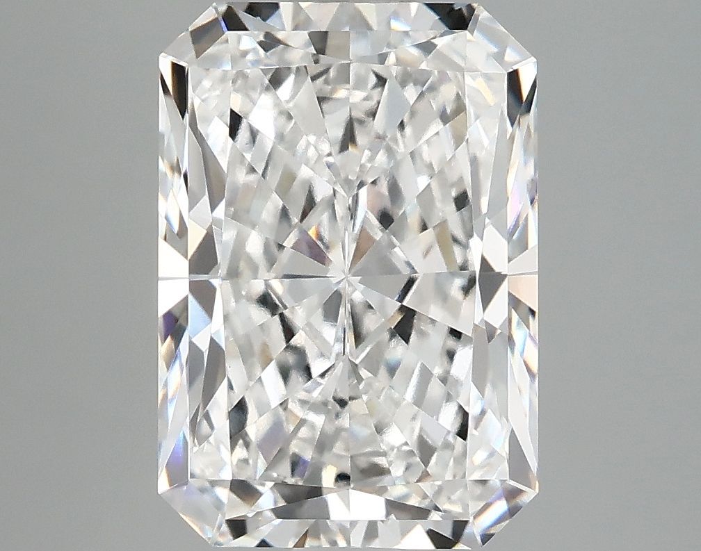 4.87 ct. radiant Lab Grown Diamond front image