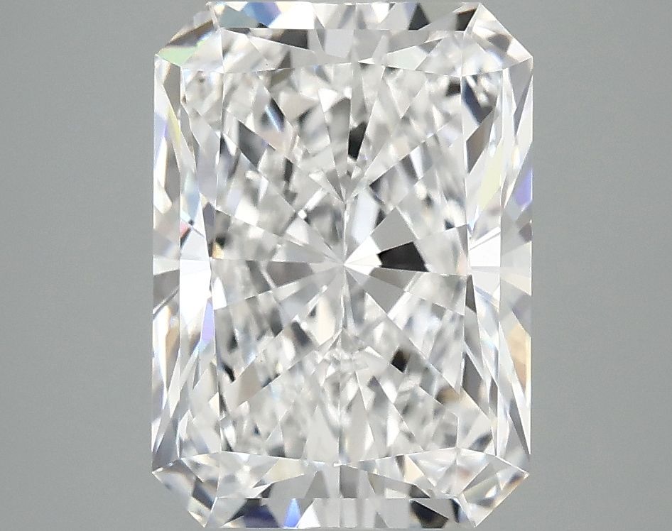 4.05 ct. radiant Lab Grown Diamond front image