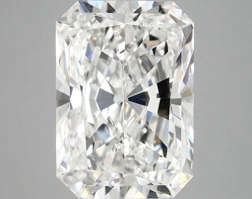 4.64 ct. radiant Lab Grown Diamond front image
