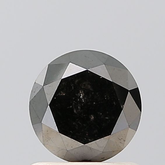 0.86 Carat Round Diamond Black VVS2