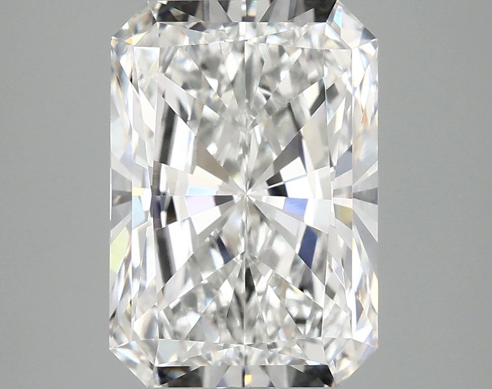 3.87 ct. radiant Lab Grown Diamond front image