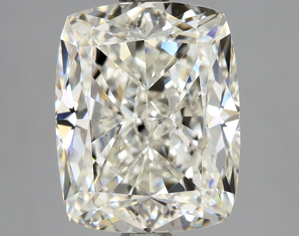 3.01 ct Cushion Brilliant diamond