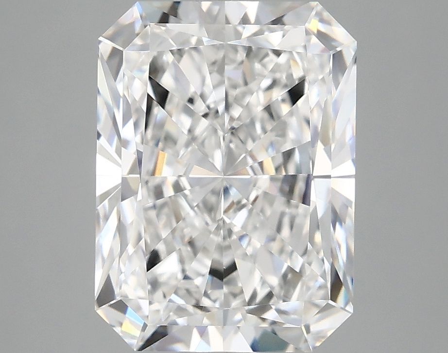 3.76 ct. radiant Lab Grown Diamond front image