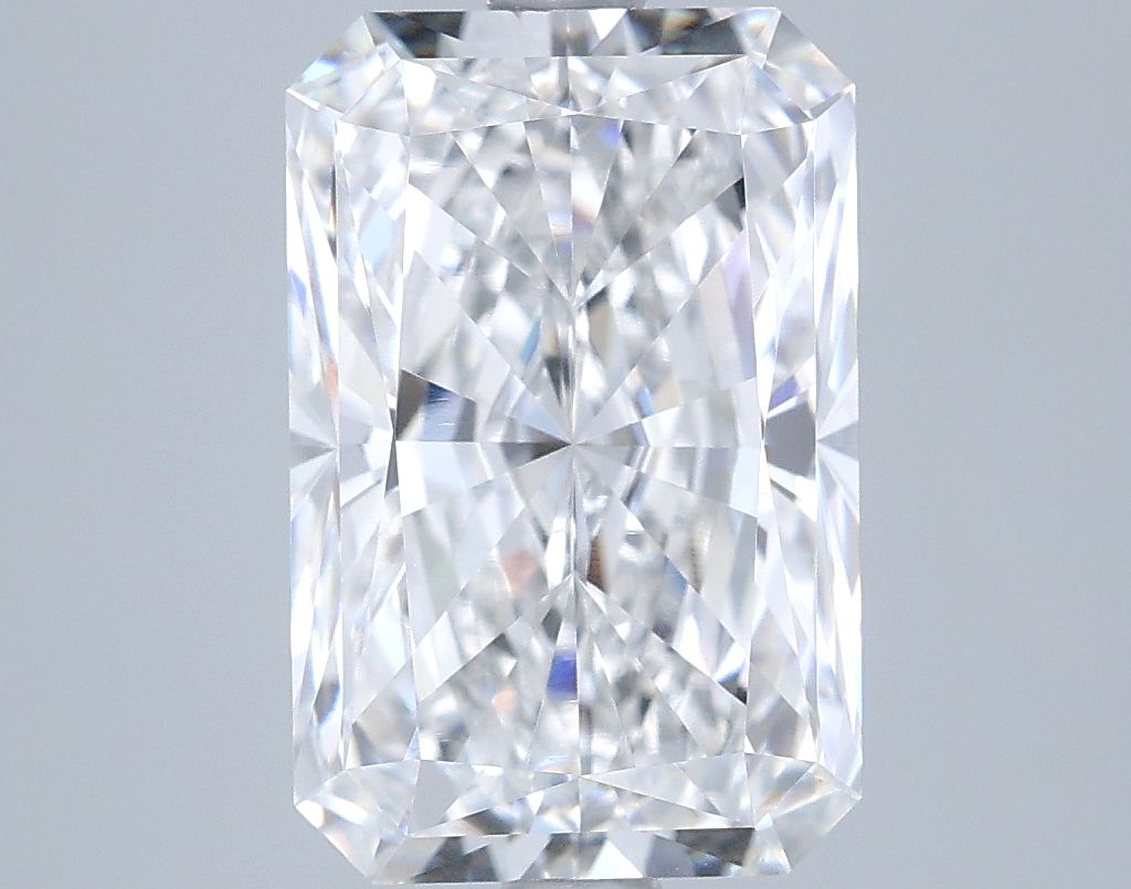 4.56 ct. radiant Lab Grown Diamond front image