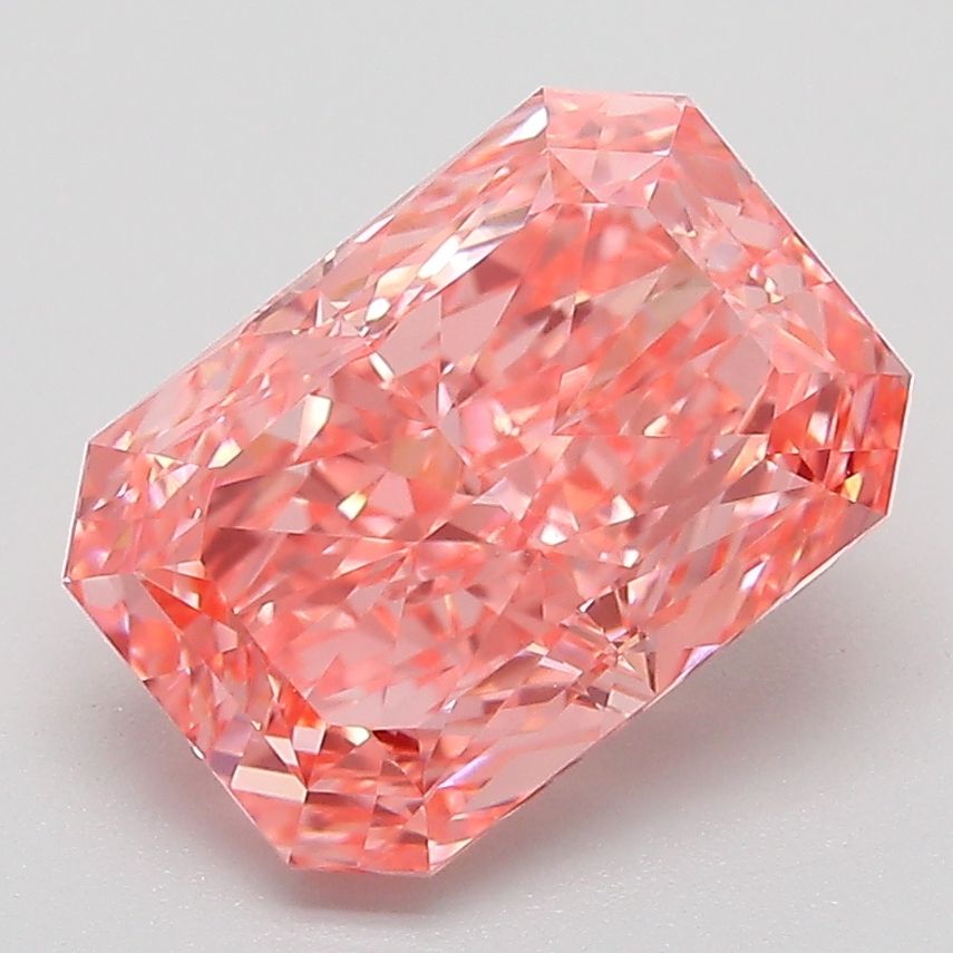 3.12 ct Radiant diamond