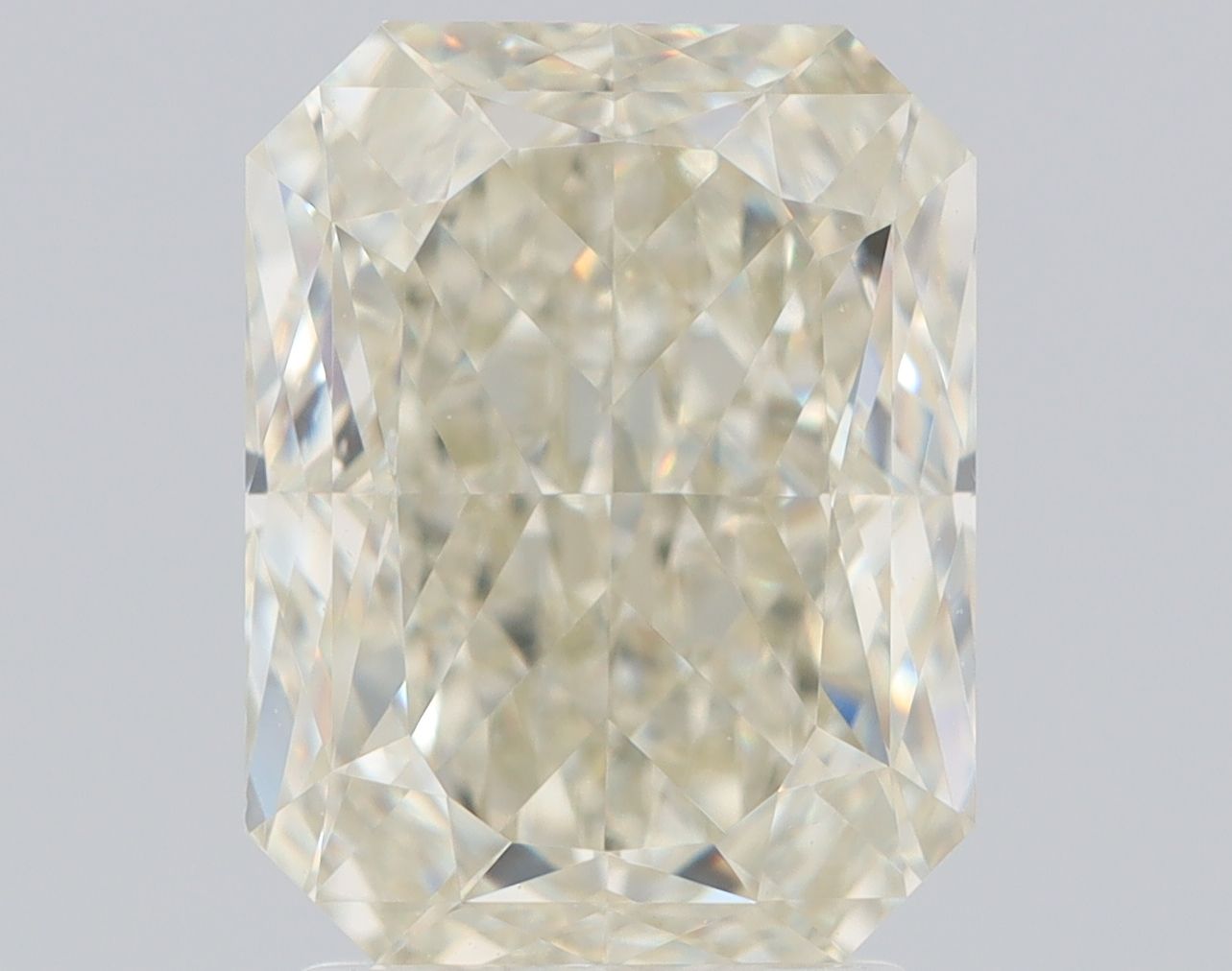 3.04 Carat Radiant Diamond M VS1