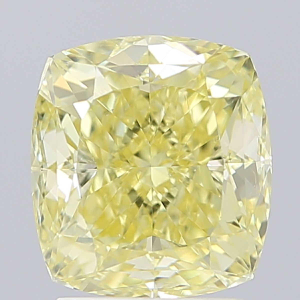 3.02 ct Cushion Brilliant diamond