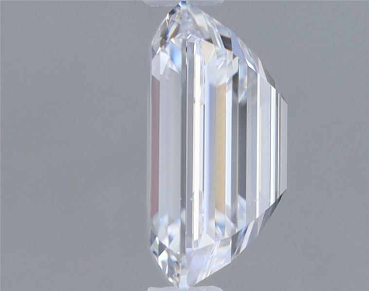 1.09 ct. emerald Lab Grown Diamond front image