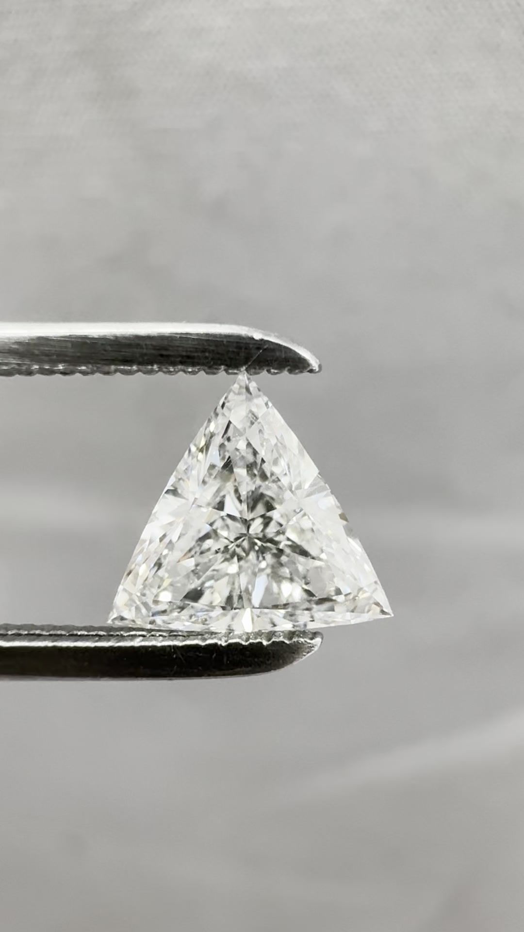 0.71 ct Triangular Diamond