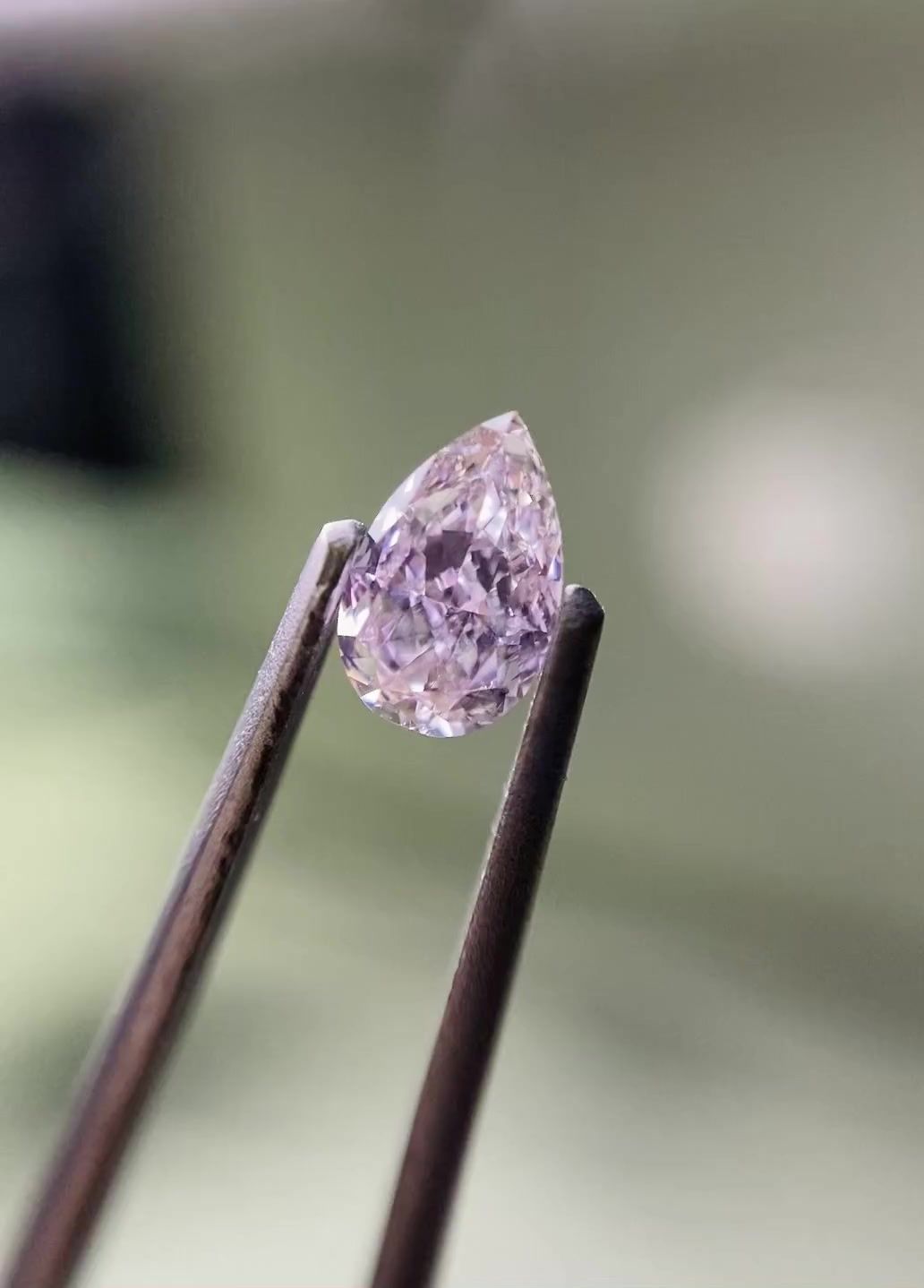 0.28ct Pear PURPLE SI2