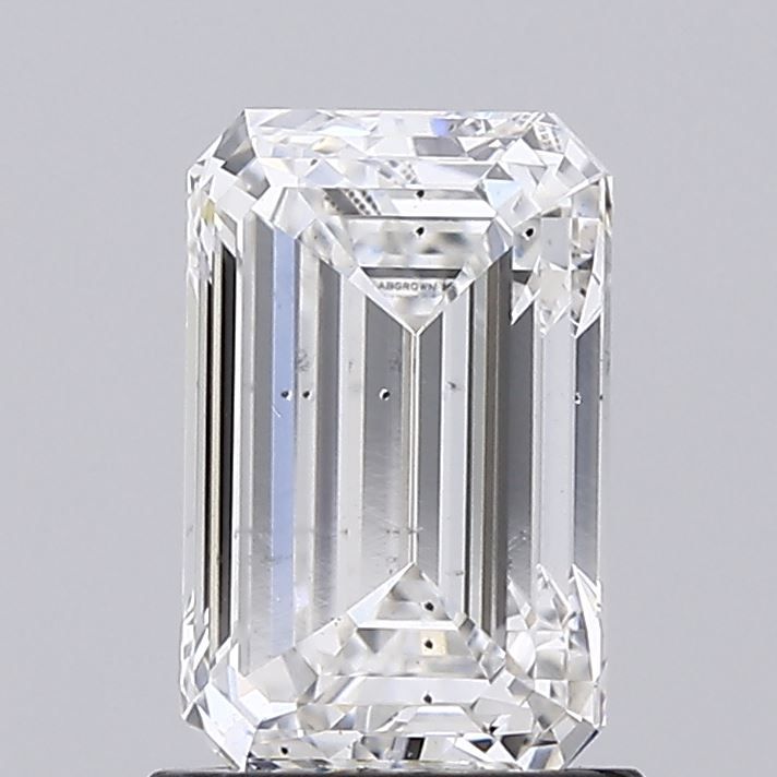 1.57 ct. emerald Lab Grown Diamond front image