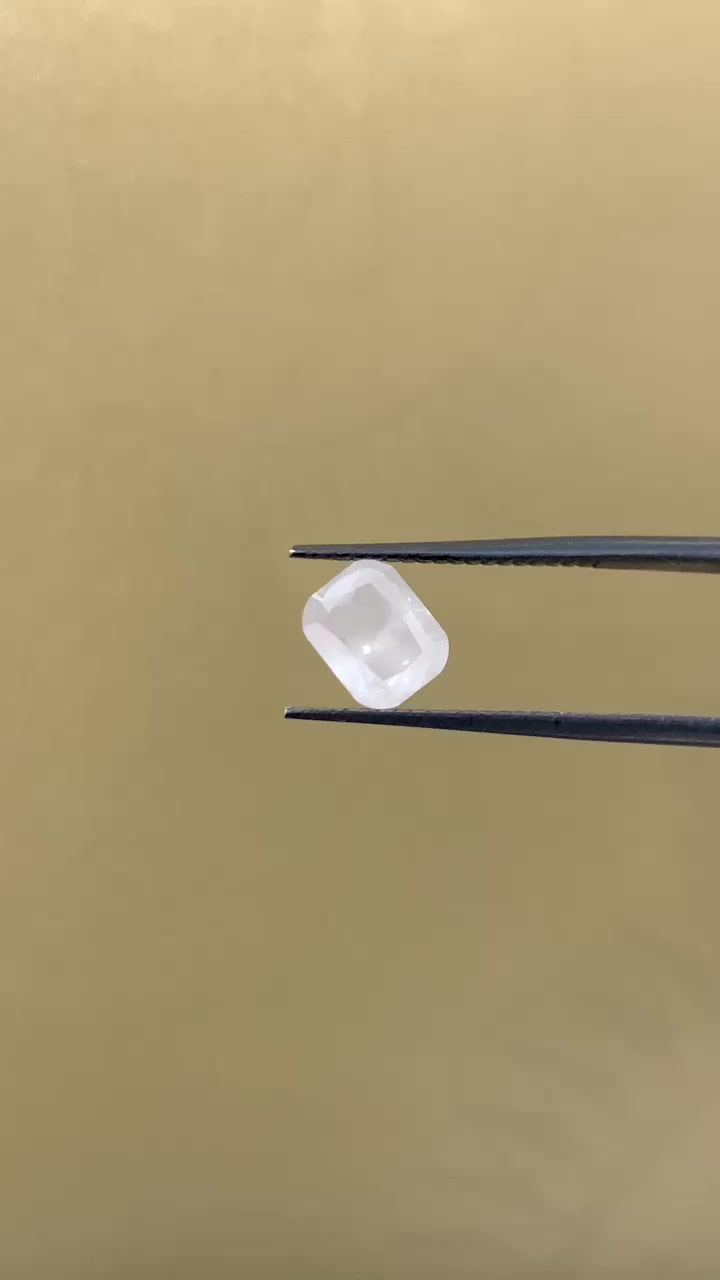 1.36ct Cushion Brilliant WHITE