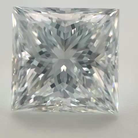 3.01 ct Princess diamond